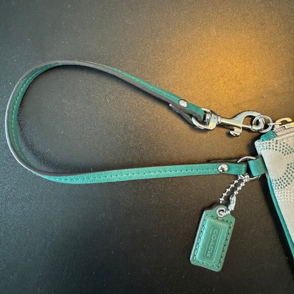 COACH – Ashley Dotted OP Small Wristlet/Clutch/Wallet F49460 - Picture 5 of 8